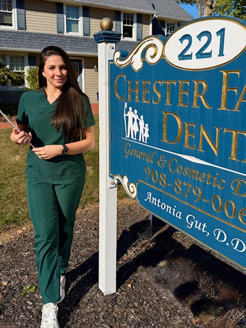 Claudia - Dental Assistant